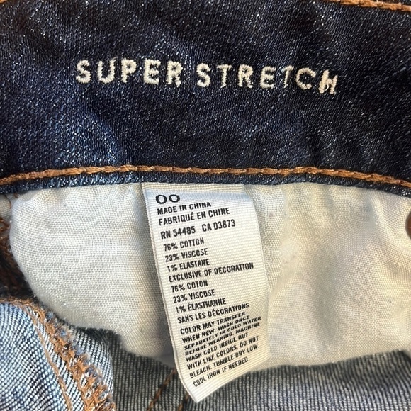 American Eagle Outfitters Blue Jean Super Stretch Shorts - Picture 8 of 8